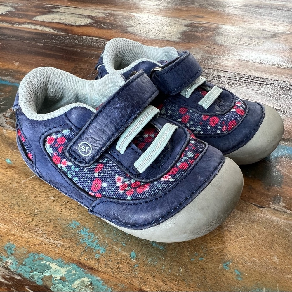 Stride Rite Sneakers Size 4.5